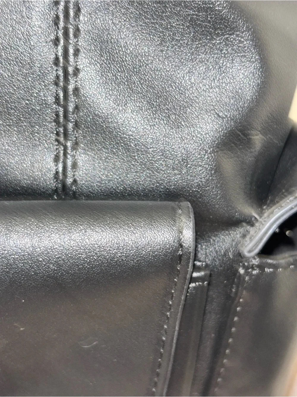 Source Unknown Black Shoulder Bag with Front Pockets